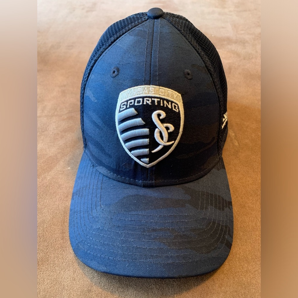 Sporting KC, Blue camo, flex fit, M/L hat. Excellent condition!